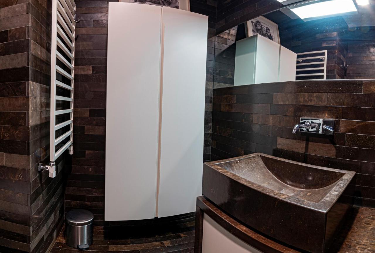 Stylish Loft Apartment Милано Екстериор снимка