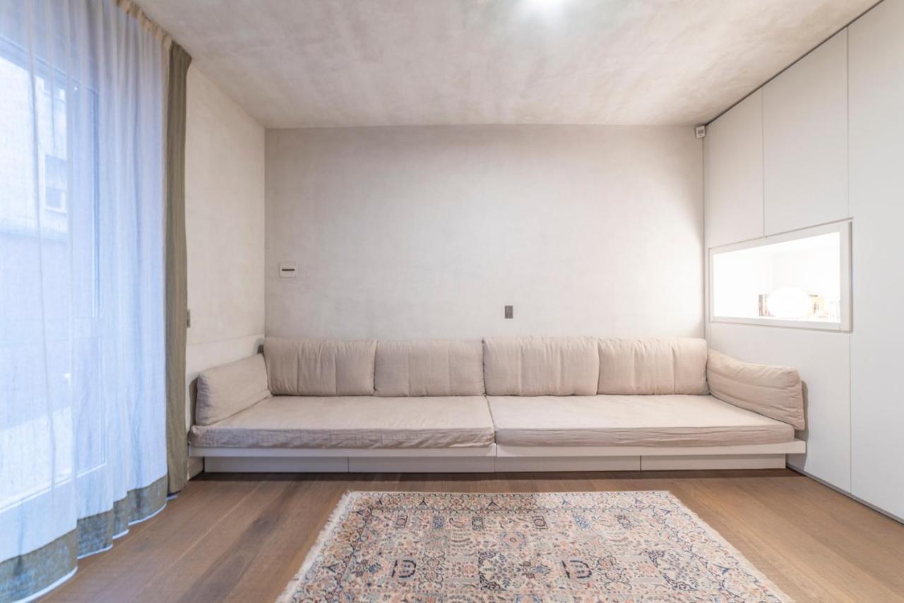 Stylish Loft Apartment Милано Екстериор снимка